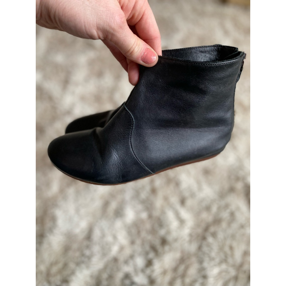 André Assous Leather Ankle Boots Flat Black Minimal Cottagecore Boho Spain Sz 36 - Picture 2 of 12